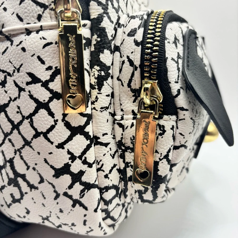 Betsey Johnson Puppy Dog Mini Backpack Black White Novelty Bag - Picture 2 of 6